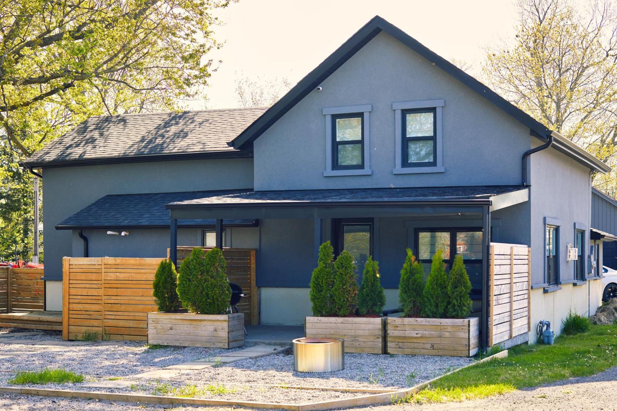 The Long Beach Resort - Beachfront Cottages & Townhouse Suites Wainfleet Exterior photo